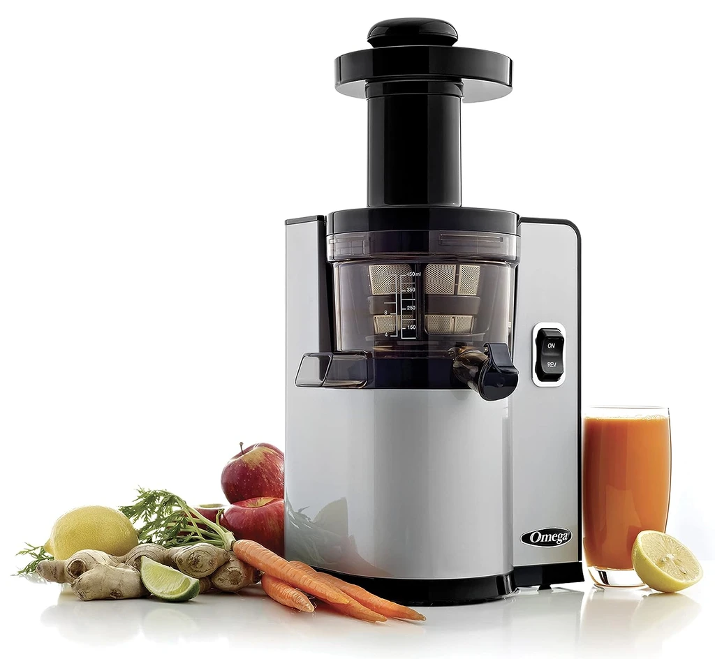 Best Juicers for Beginners Review Slow Fast 1